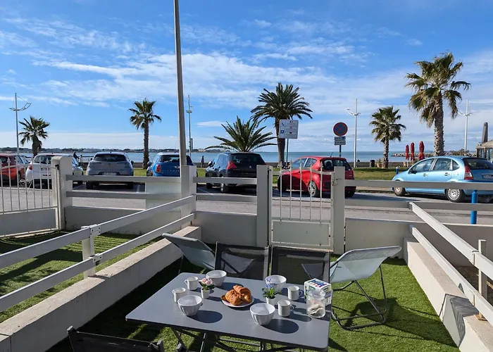 Sol-y-days Goeland, Avec Terrasse Front De Et Place De Parking En Centre-ville